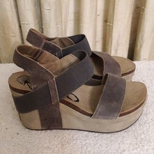 OTBT Bushnell Wedge Sandals Sz 7